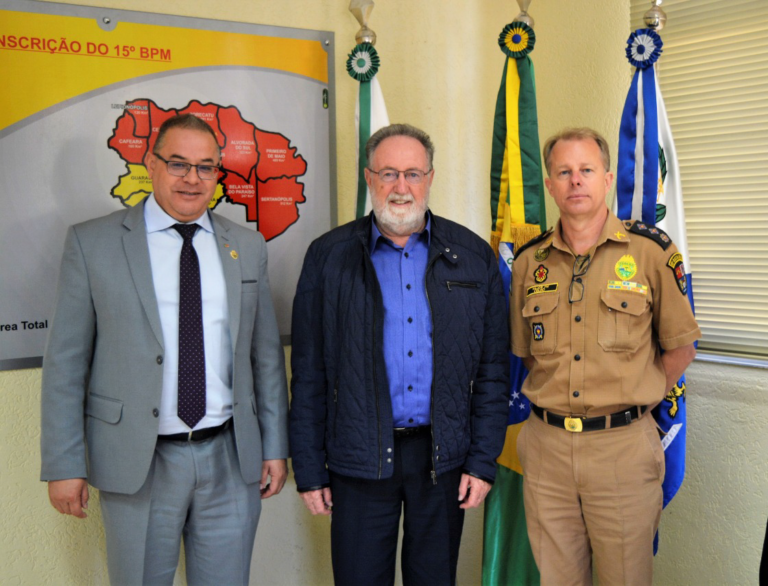 Visita do Batalhão da PM em Rolândia