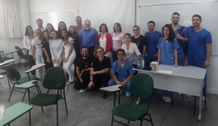 Reunião com residentes de Odontologia da UEL