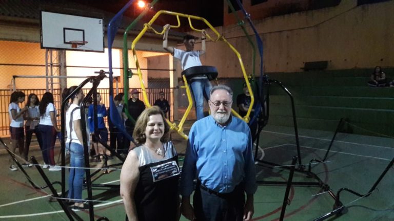 Feira do Conhecimento movimenta juventude em Assaí