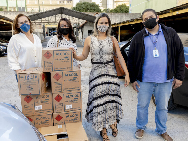 Vereadoras de Santo Inácio recebem máscaras e álcool gel, por indicação do deputado Tercilio Turini