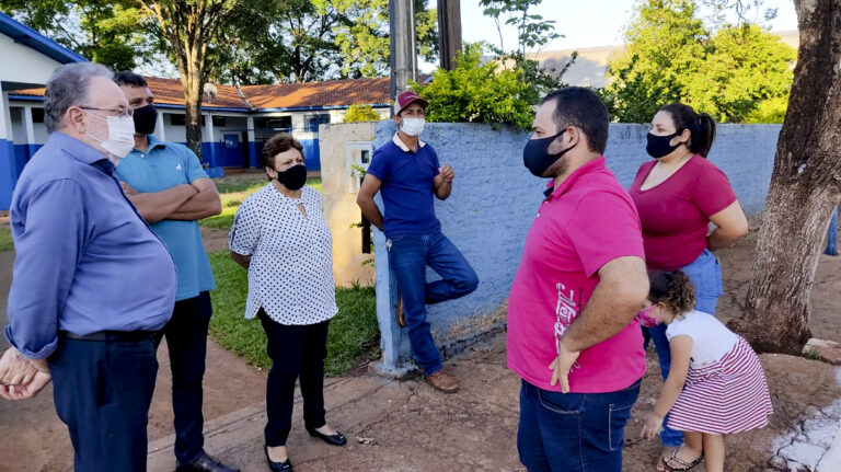 Distrito de Tupinambá: deputado Tercilio Turini acompanha obras de recapeamento e sinalização