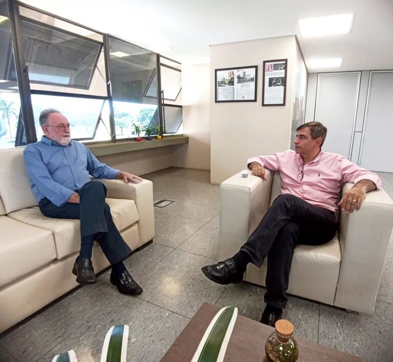 Deputado Tercilio Turini e prefeito Marcelo Belinati conversam sobre ações estratégicas e eleição em Londrina