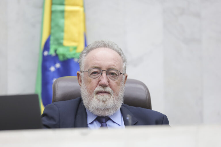 Acidentes dão novo alerta sobre perigo na PR 090 e Tercilio Turini pede ações urgentes na rodovia