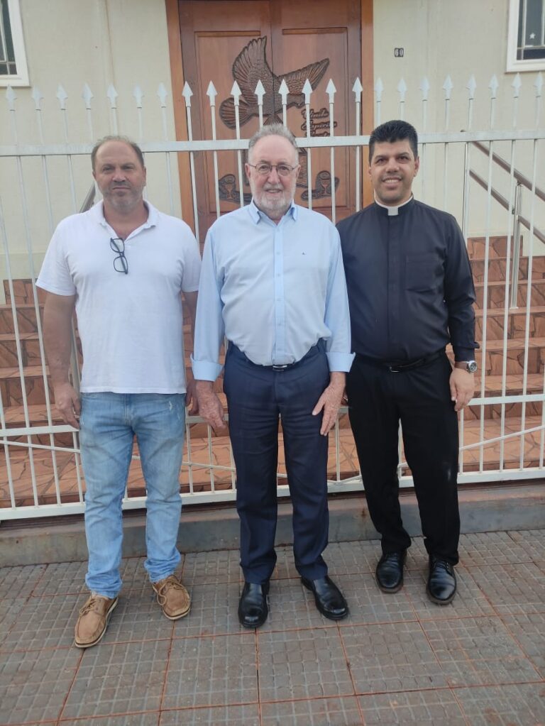 Visita à Capela do Divino Espírito Santo, com fé e boas lembranças 