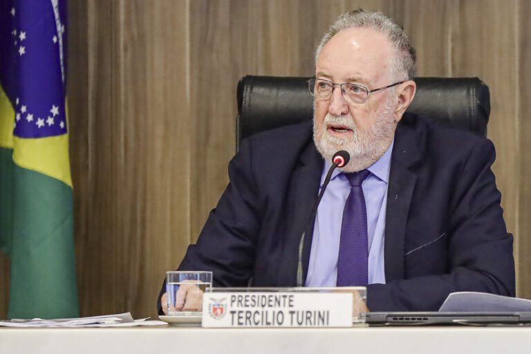 Tercilio Turini propõe dar o nome de Papa Francisco ao viaduto da PUC