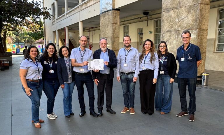 Deputado Tercilio Turini homenageia Colégio Marista pelos 70 anos em Londrina