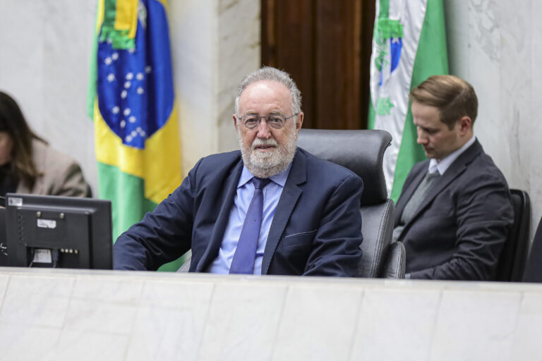 Deputado Tercilio Turini aprova homenagem da Assembleia pelos 73 anos de Cruzeiro do Oeste
