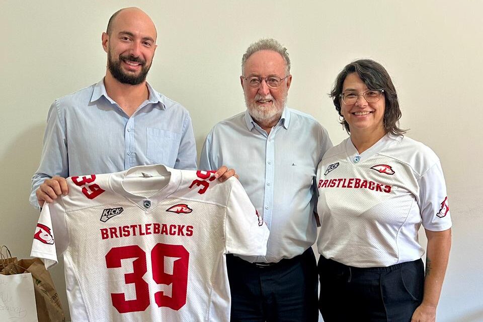 Apoio ao time de futebol americano Londrina Bristlebacks