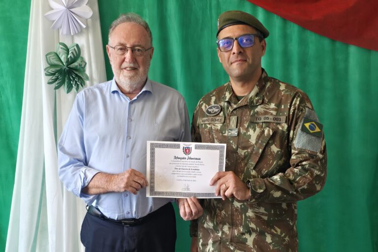 Tercilio Turini homenageia Tiro de Guerra pelos 80 anos de serviços a Londrina