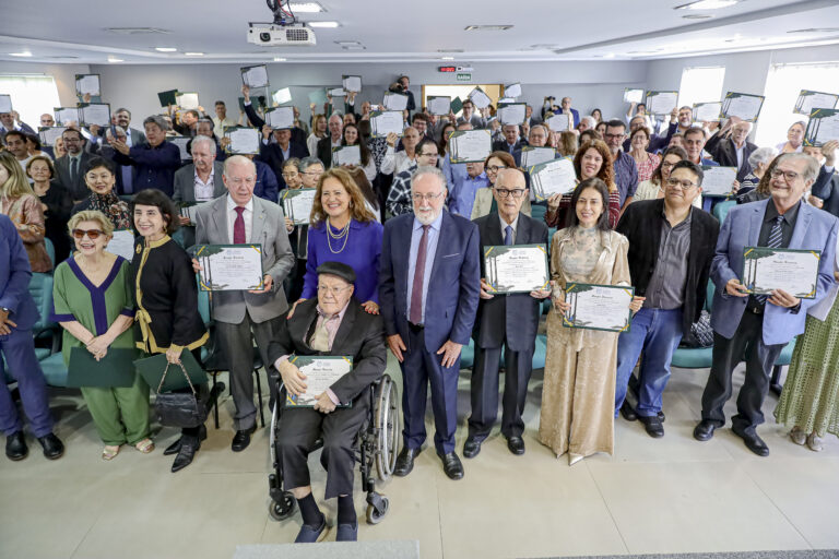 Tercilio Turini homenageia Associação Médica pelos 85 anos de contribuição com Londrina